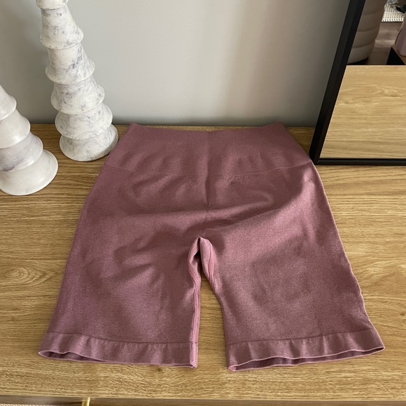 BNWT Aurola Intensify in shade Old Rose - Picture 4 of 4